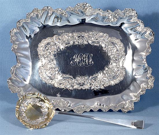 A cased late Victorian silver fruit set, by Rupert Favell, length 280mm, weight 12.5oz/390grms